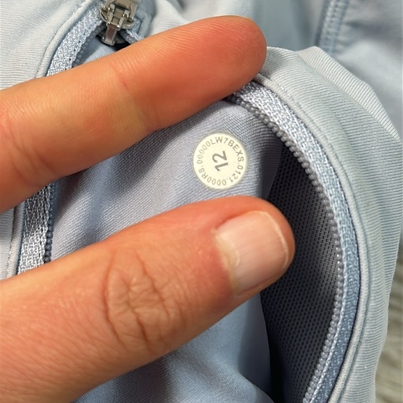 Lululemon Speed Up Short High-Rise *2.5" Blue Cast - Picture 6 of 7